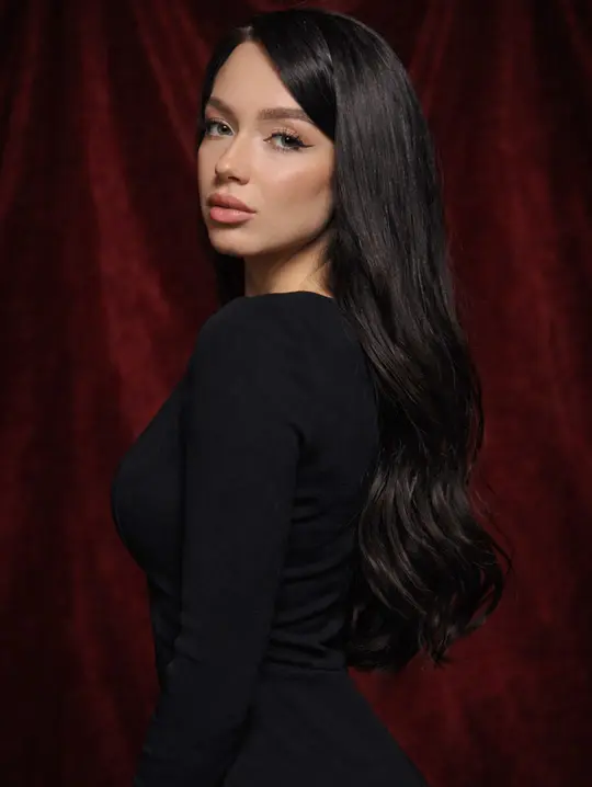 Anna Zemskova Photo 1